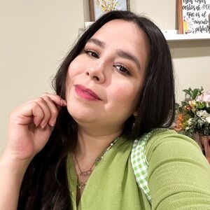 Meet your Posher, Nelly